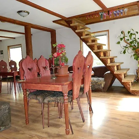 Ouna Puhketalu Farm stay