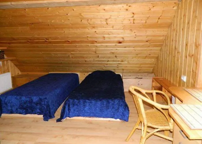 Ouna Puhketalu Farm stay