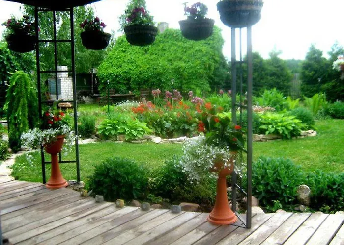 Ouna Puhketalu Farm stay